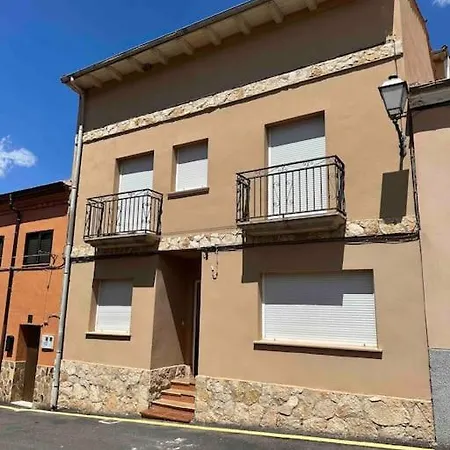 La Lechuza Feriehus El Burgo De Osma